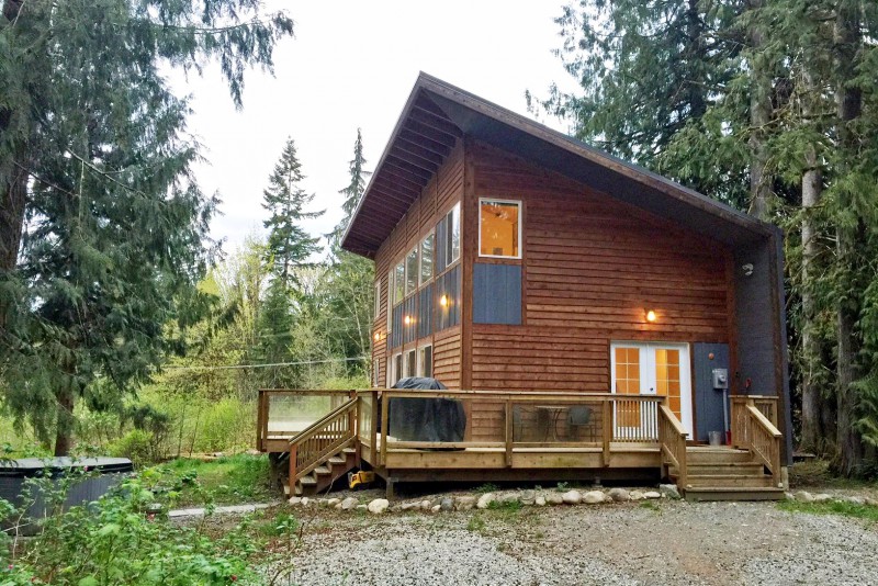 Mt. Baker Rim Cabin 58 This Architecturally Designed home is hot