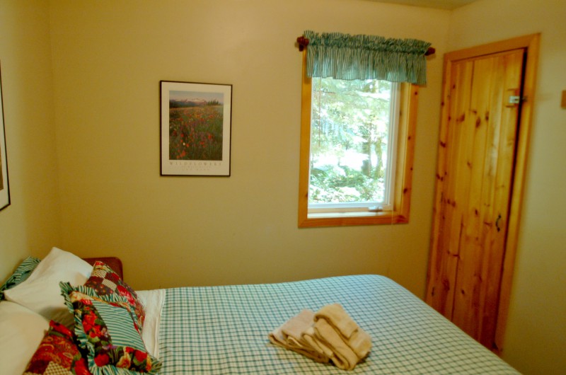 Mt. Baker Rim Cabin 32 A cute, private, 2story cabin! Renting Base